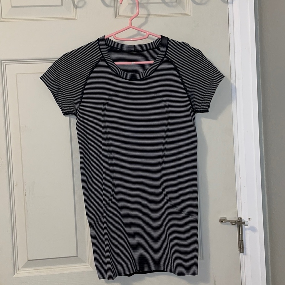 Lululemon Black & White Striped Short Sleeve